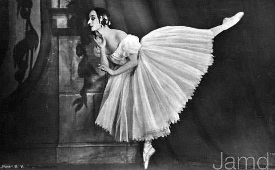 Сцена из балета «Сильфиды» («Шопениана») на муз. Ф. Шопена. Париж. 1909