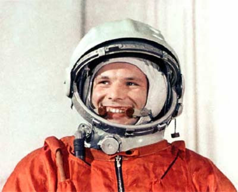 Ю. А. Гагарин - первый человек в космосе
