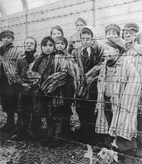 Дети из Освенцима, освобожденные Красной армией в январе 1945 г.