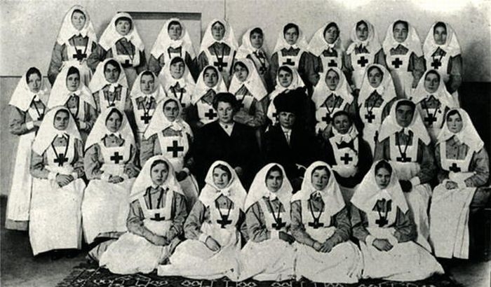 Сестры милосердия. Фото К. Буллы. 1914 г.