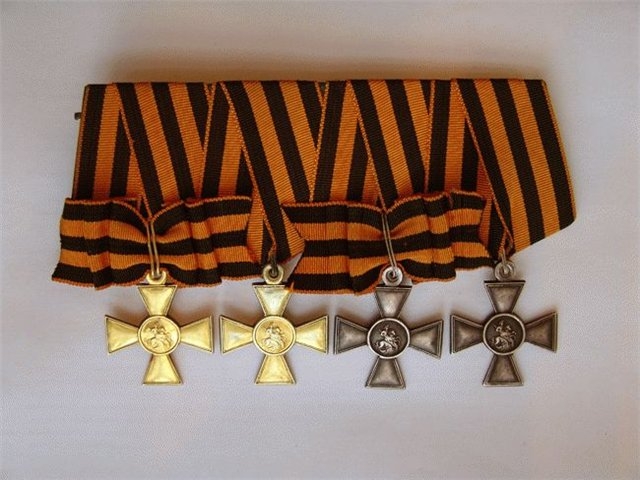 Георгиевский крест четырех степеней