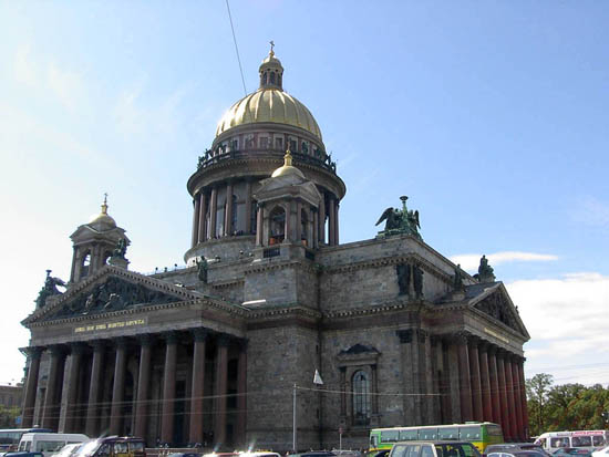 Собор во имя святого Исаакия Далматского, вид с Исаакиевской площади