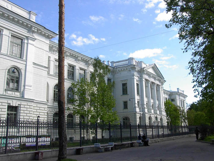 Здание Политехнического университета