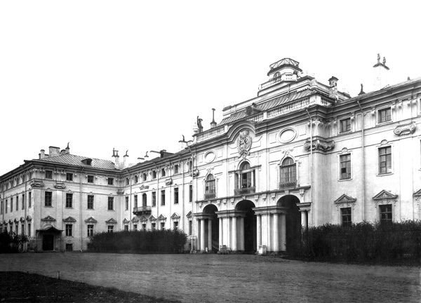 Константиновский дворец, фото 1921 г.