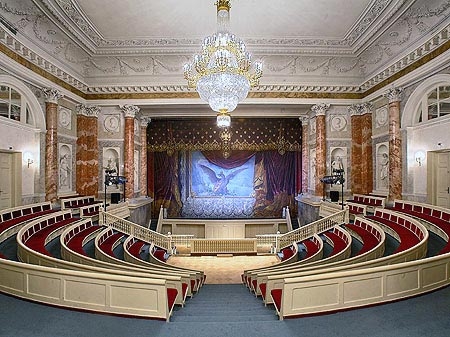 Зрительный зал Эрмитажного театра