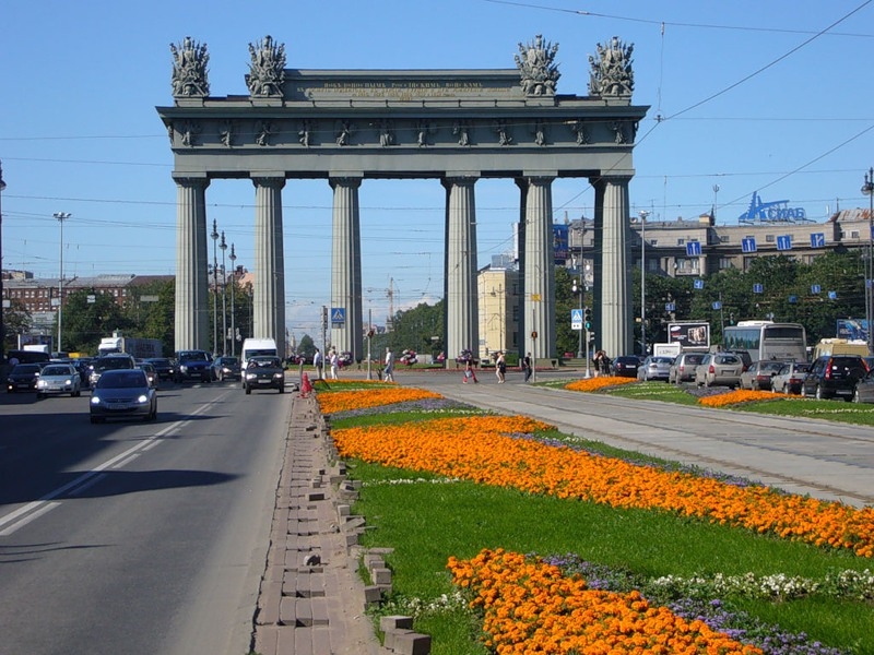 Московские Триумфальные ворота, Московский пр., 97