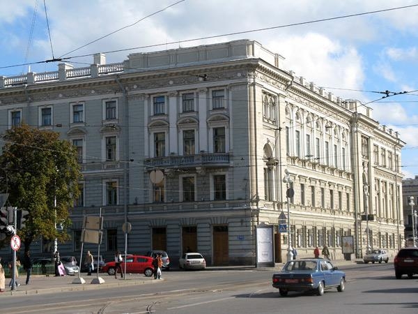 Санкт-Петербургская консерватория, Театральная пл., 3