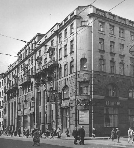 Здание, в котором до 1918 года располагалось Общество заводчиков и фабрикантов, Троицкая ул. (ныне Рубинштейна), 26