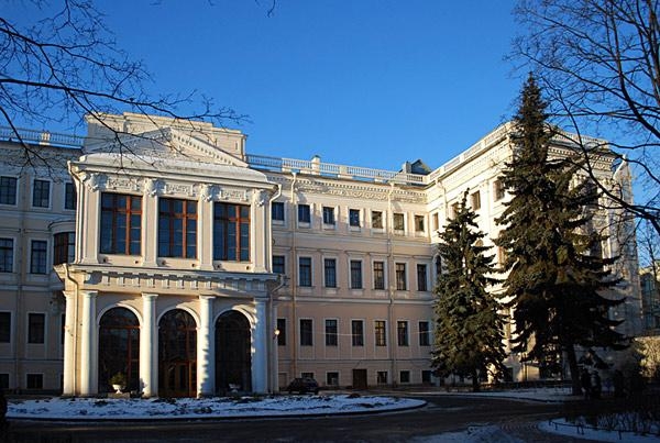 Аничков дворец,  Невский пр., 39