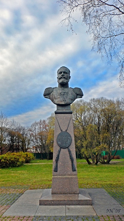 Памятник С.И. Мосину, г. Сестрорецк