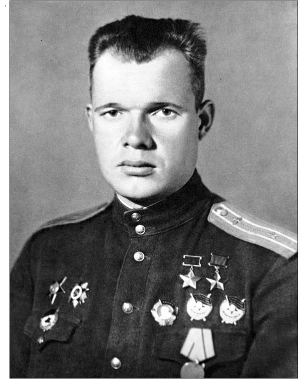 Герой Советского Союза летчик Голубев В.М.