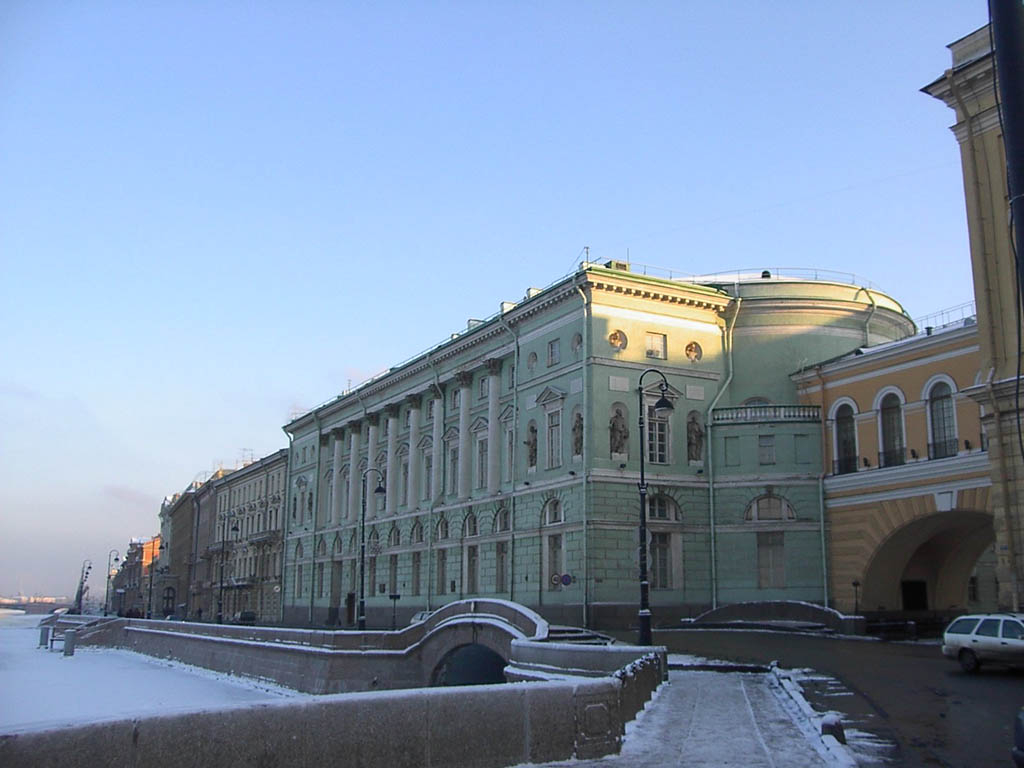Здание Эрмитажного театра, Дворцовая наб., 32