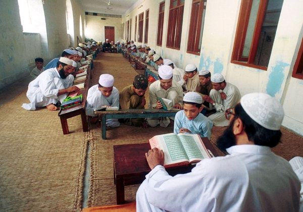 Пакистанская школа