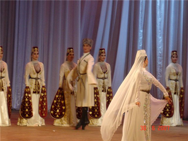 Осетинский танцевальный коллектив
